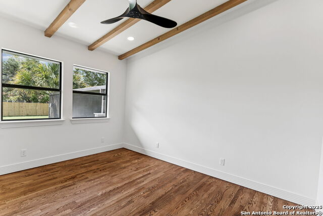 Image 31 of 85 For 1008 Canterbury Hill