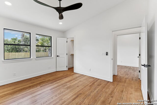 Image 34 of 85 For 1008 Canterbury Hill