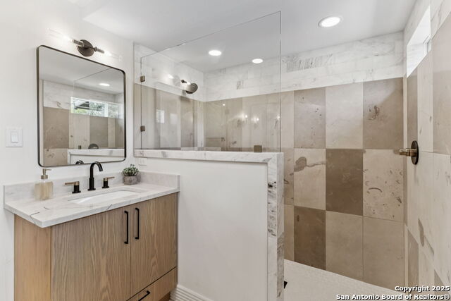 Image 41 of 85 For 1008 Canterbury Hill