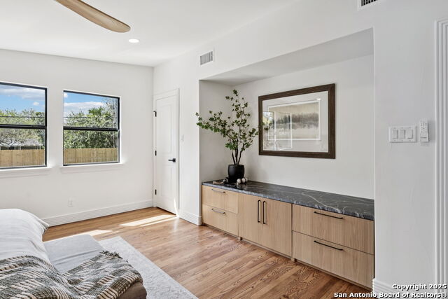 Image 45 of 85 For 1008 Canterbury Hill