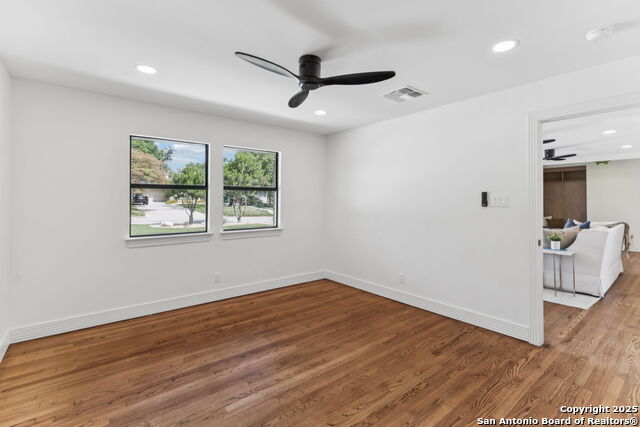 Image 47 of 85 For 1008 Canterbury Hill