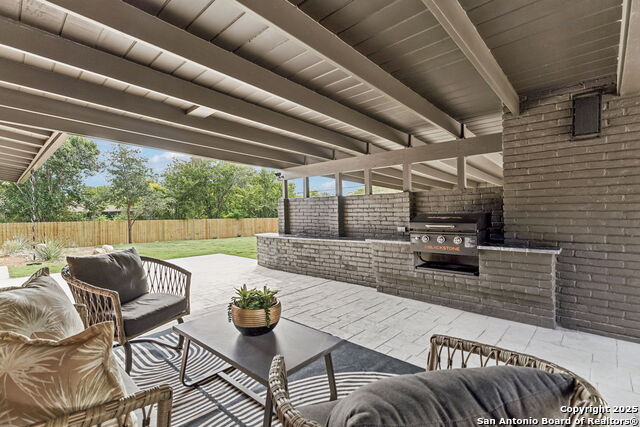 Image 52 of 85 For 1008 Canterbury Hill