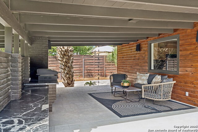 Image 55 of 85 For 1008 Canterbury Hill