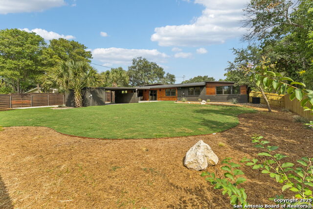 Image 60 of 85 For 1008 Canterbury Hill