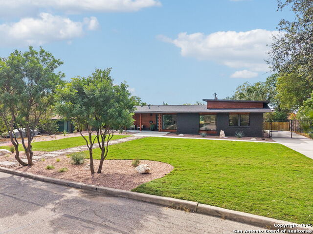 Image 64 of 85 For 1008 Canterbury Hill