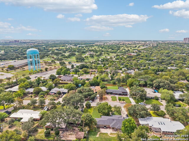 Image 70 of 85 For 1008 Canterbury Hill