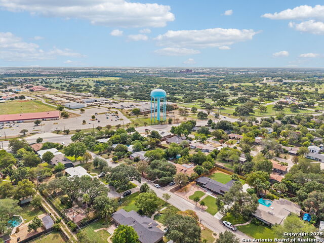 Image 71 of 85 For 1008 Canterbury Hill