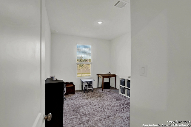 Listing photo id 17 for 5032 Palo Duro