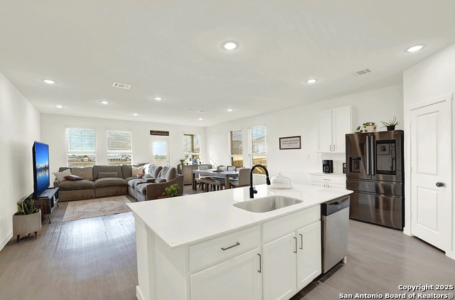 Listing photo id 2 for 5032 Palo Duro