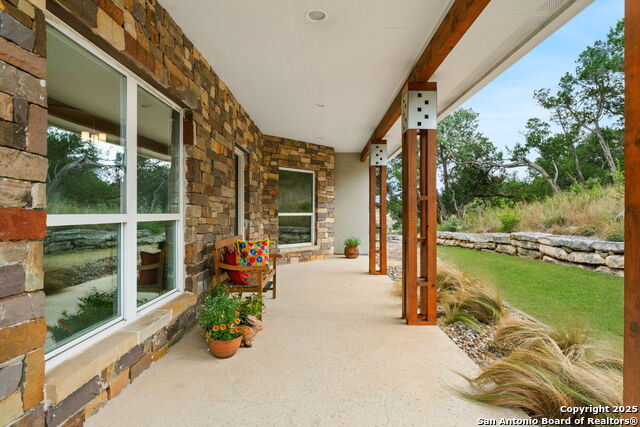 Image 12 of 67 For 128 Skylight Trail