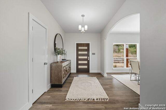 Image 14 of 67 For 128 Skylight Trail