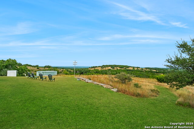 Image 7 of 67 For 128 Skylight Trail