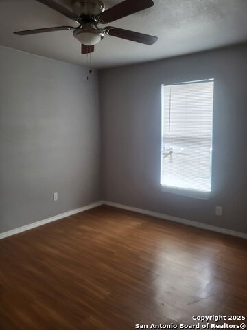 Image 3 of 6 For 433 San Horacio N