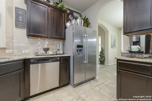 Image 10 of 37 For 608 Saddlehorn Way