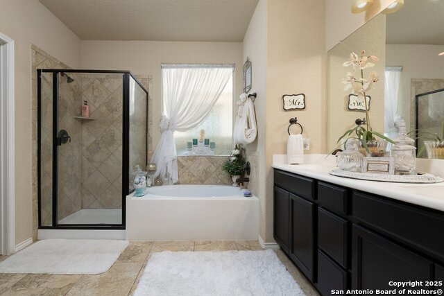 Image 19 of 37 For 608 Saddlehorn Way