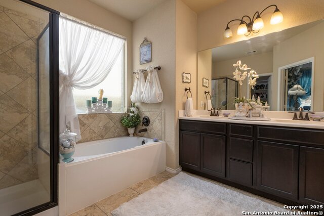 Image 21 of 37 For 608 Saddlehorn Way