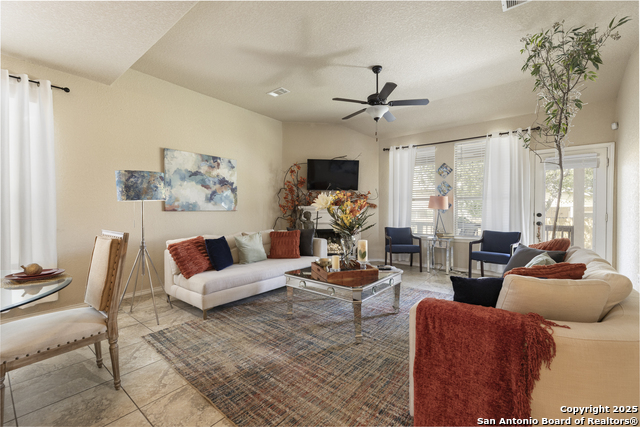 Image 5 of 37 For 608 Saddlehorn Way