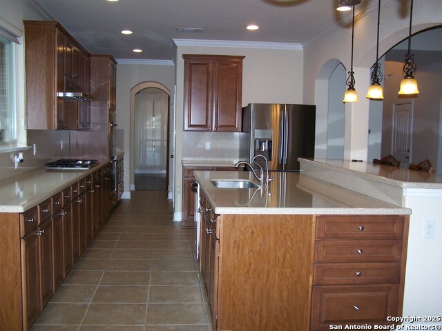Listing photo id 21 for 23223 Treemont
