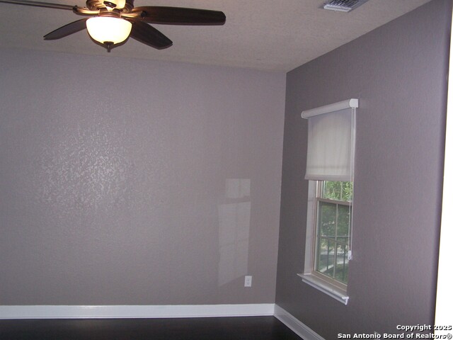Listing photo id 36 for 23223 Treemont