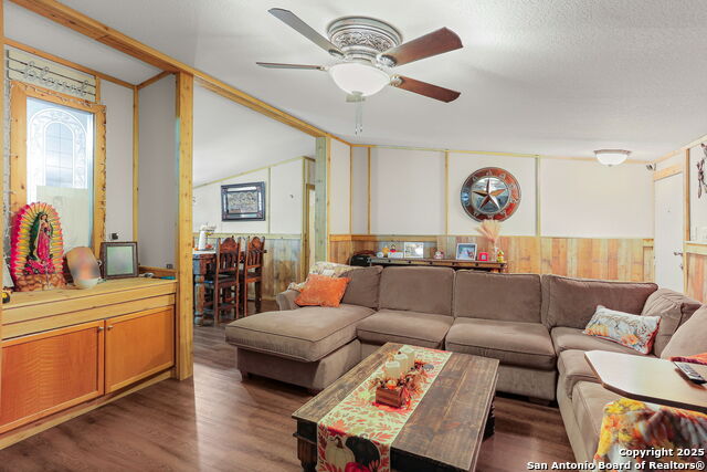 Image 13 of 50 For 12925 Luckey Rd