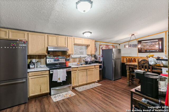 Image 17 of 50 For 12925 Luckey Rd