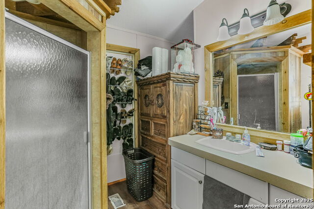 Image 20 of 50 For 12925 Luckey Rd