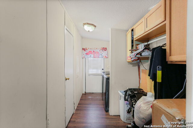 Image 24 of 50 For 12925 Luckey Rd