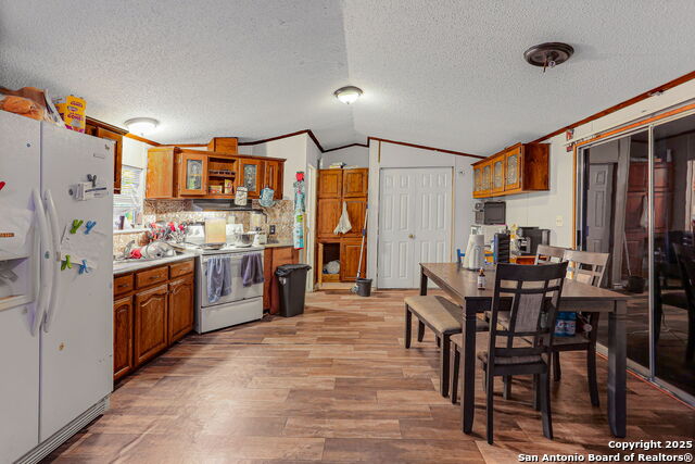 Image 31 of 50 For 12925 Luckey Rd