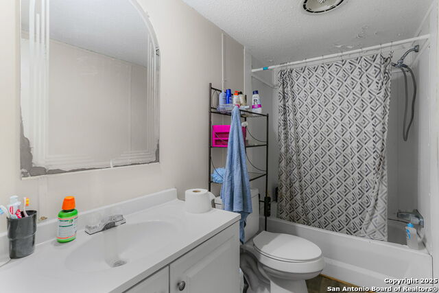 Image 37 of 50 For 12925 Luckey Rd