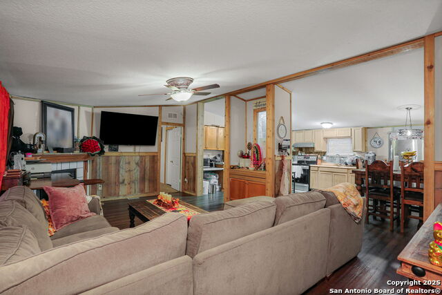 Image 9 of 50 For 12925 Luckey Rd