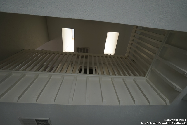 Listing photo id 18 for 4107 Medical Dr 1203