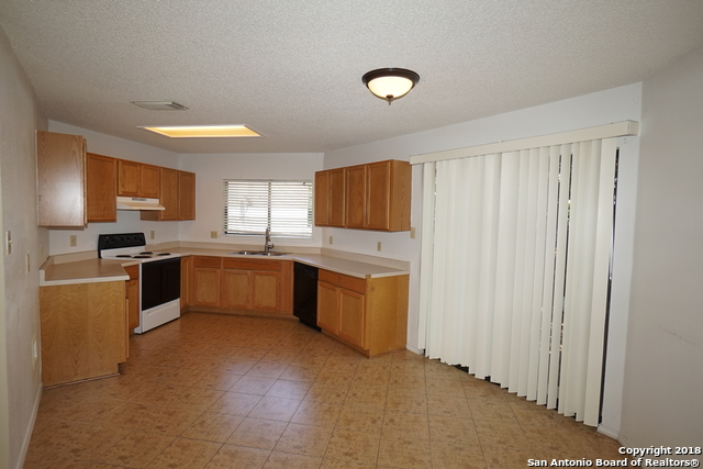 Image 5 of 19 For 8906 Breezefield