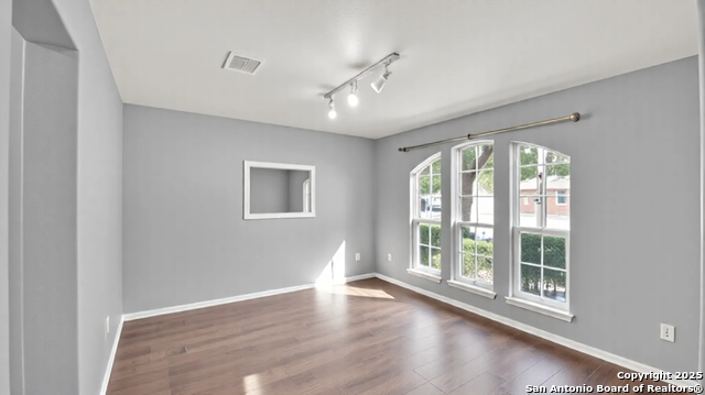 Image 6 of 40 For 2742 Granite Creek Dr.