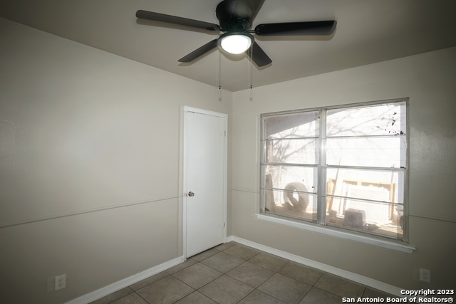 Image 13 of 21 For 227 Cicero Dr