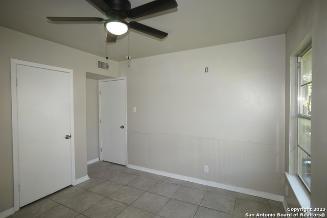 Image 16 of 21 For 227 Cicero Dr