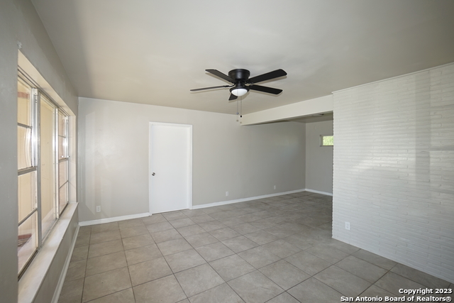 Image 2 of 21 For 227 Cicero Dr