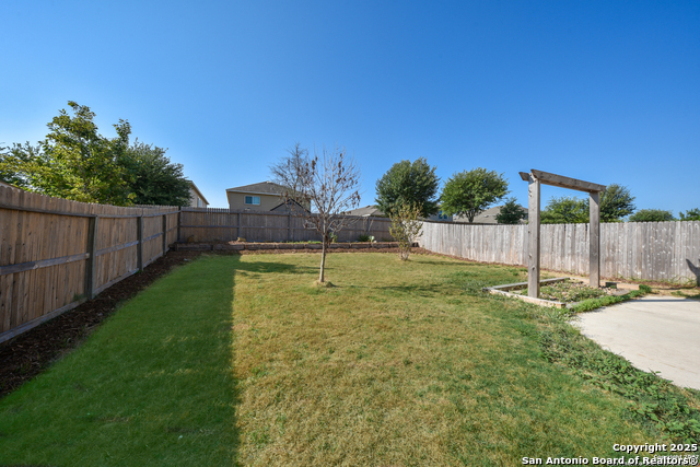 Image 27 of 29 For 428 Auburn Park