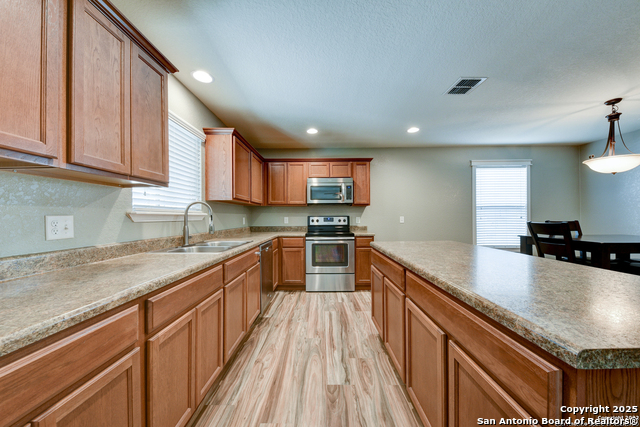 Image 3 of 29 For 428 Auburn Park