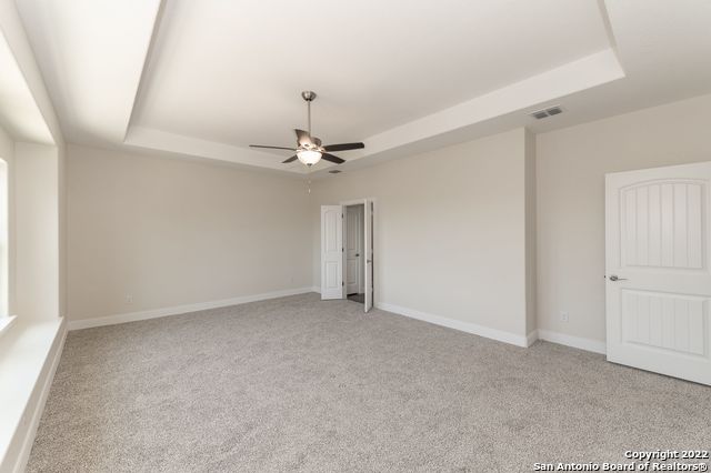 Listing photo id 31 for 677 Circleview Dr