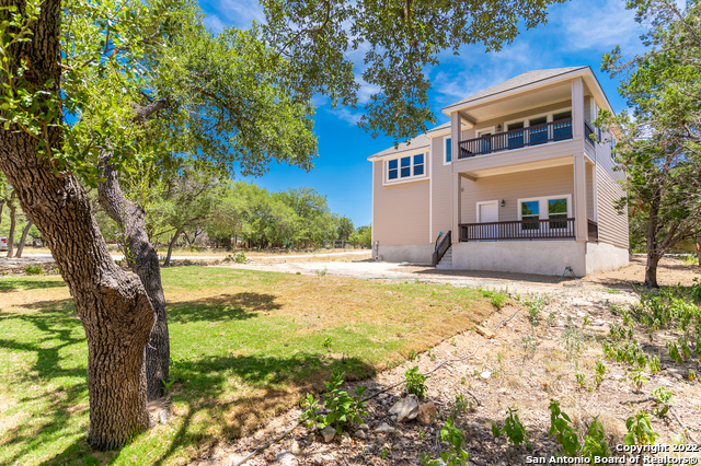 Listing photo id 51 for 677 Circleview Dr