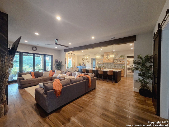 Image 8 of 50 For 656 River Way