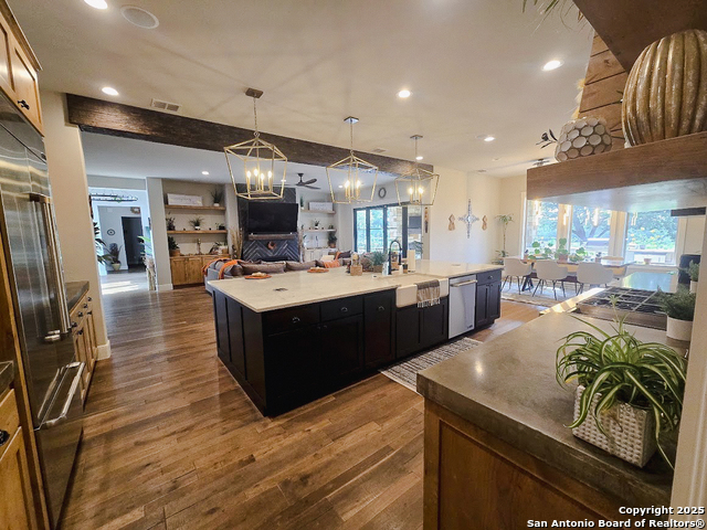 Image 9 of 50 For 656 River Way