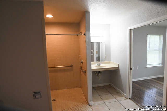 Image 11 of 16 For 4406 Sun Vista