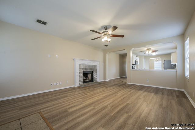 Image 12 of 32 For 200 Willow Run