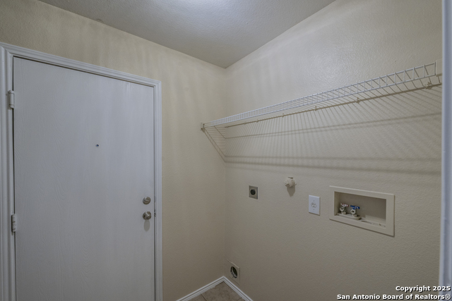 Image 14 of 32 For 200 Willow Run