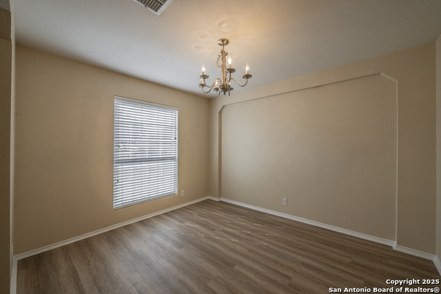 Image 2 of 32 For 200 Willow Run