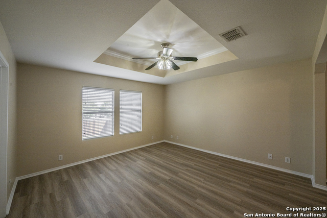 Image 23 of 32 For 200 Willow Run