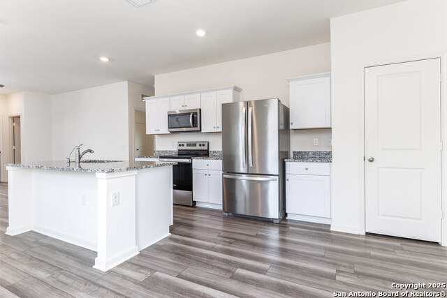 Image 12 of 22 For 5612 Pearl Meadow