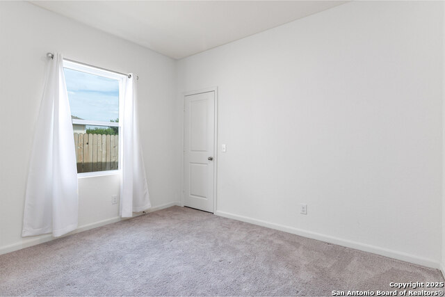 Image 18 of 22 For 5612 Pearl Meadow