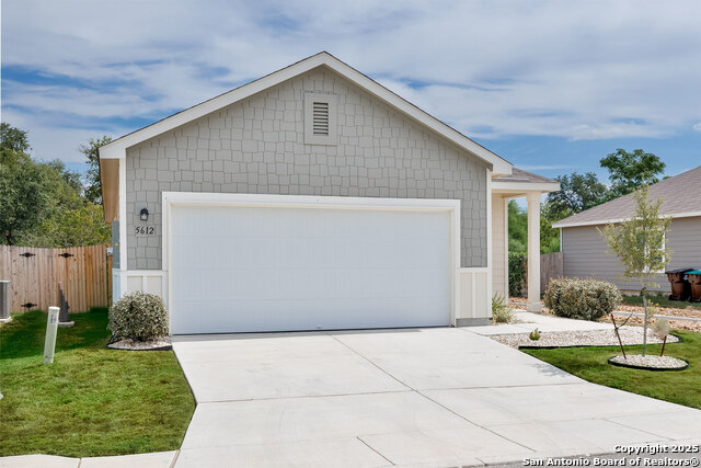 Image 3 of 22 For 5612 Pearl Meadow